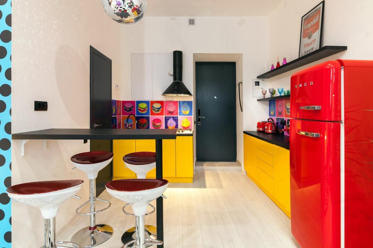 Pop Art Flat Near Opera-self Check-in & Netflix Lwów
